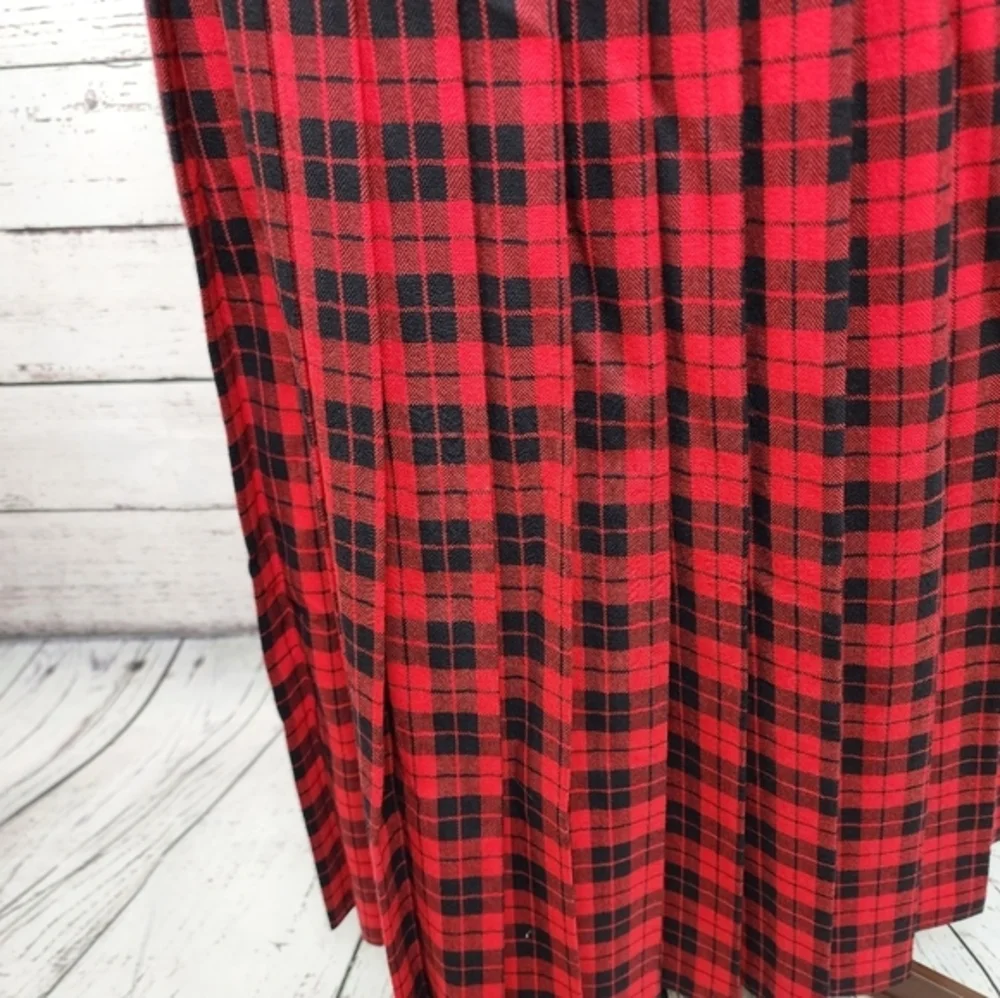 Vintage Evan Picone Red‎ Black Plaid Skirt 70/80s